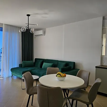 Ionian 304 * Saranda
