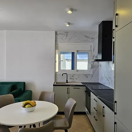 Ionian 304 * Sarandë